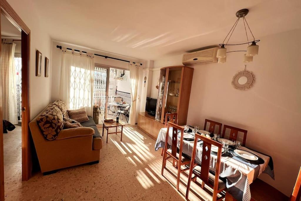 Azul 2 Bedroom Apartment In Salou Tarragona Dış mekan fotoğraf
